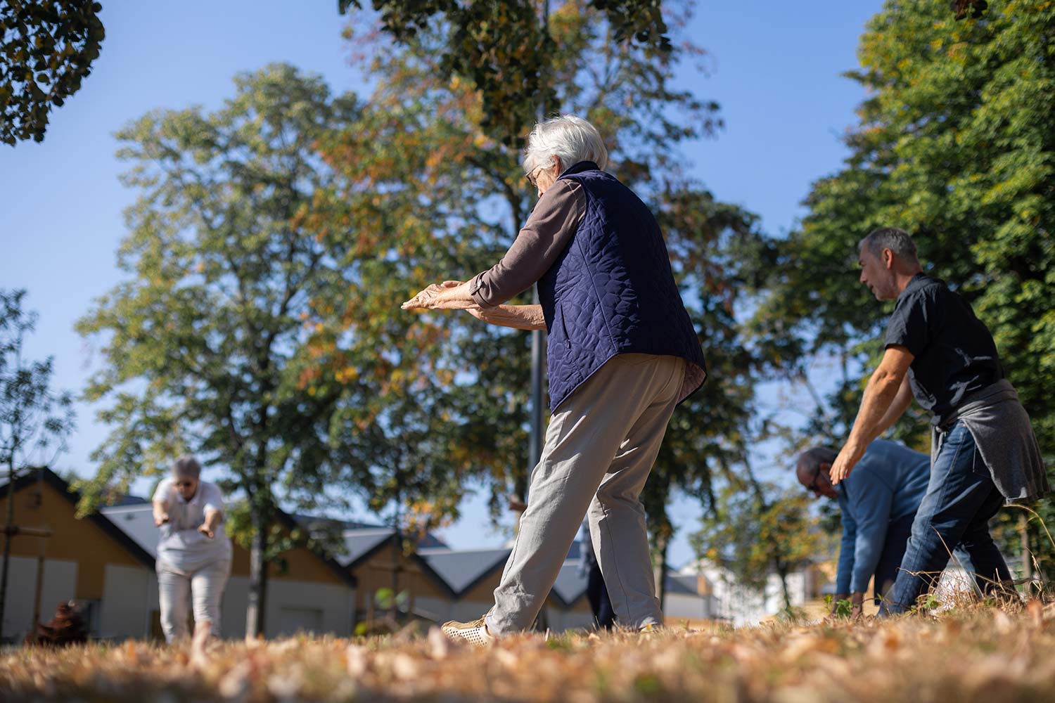 S&eacute;ance de Qi Gong au b&eacute;guinage de M&ucirc;rs-&Eacute;rign&eacute;